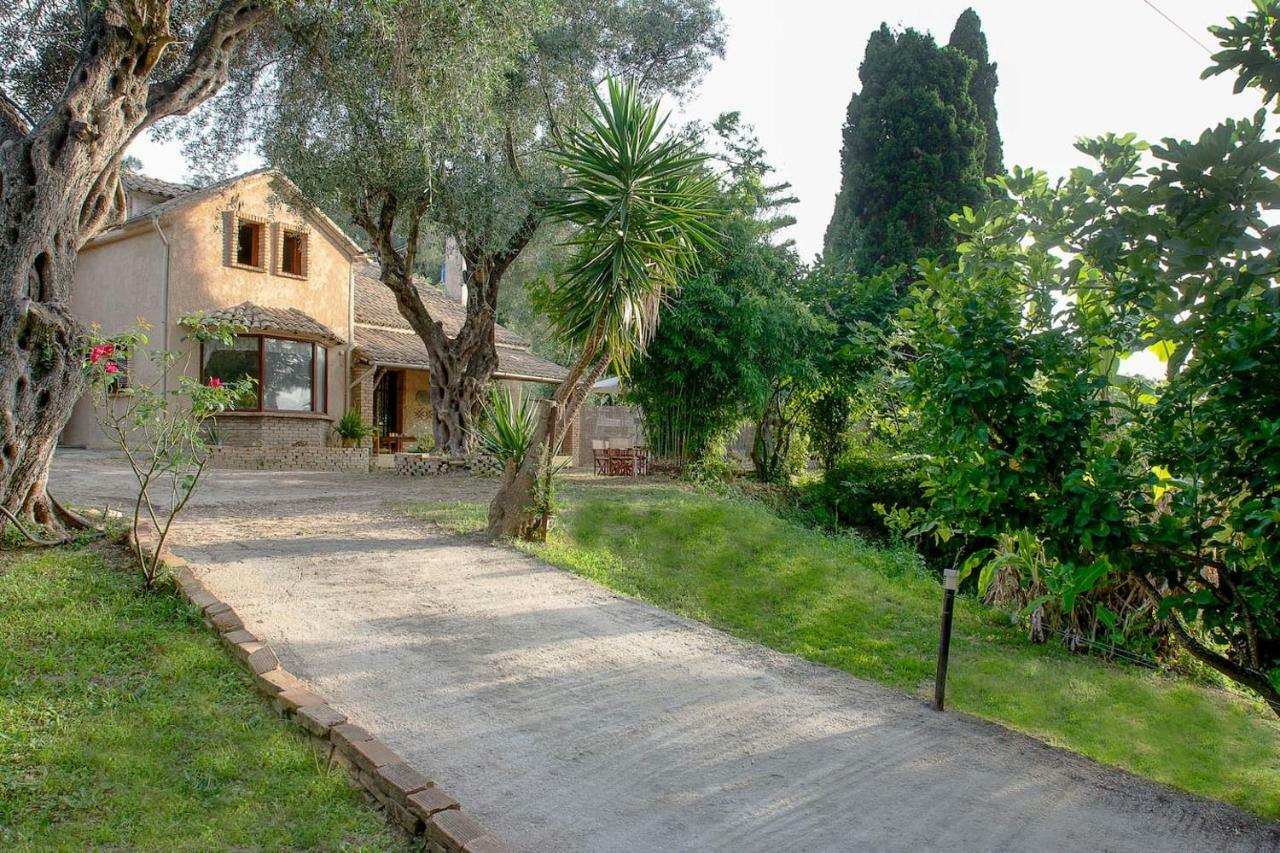 Villa Brigadoon Corfu Agios Ioannis Peristerion Exterior photo